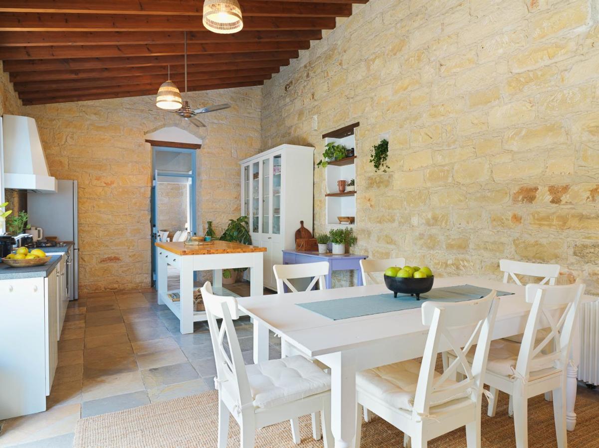 Villa Avgoustis Pachna Bagian luar foto