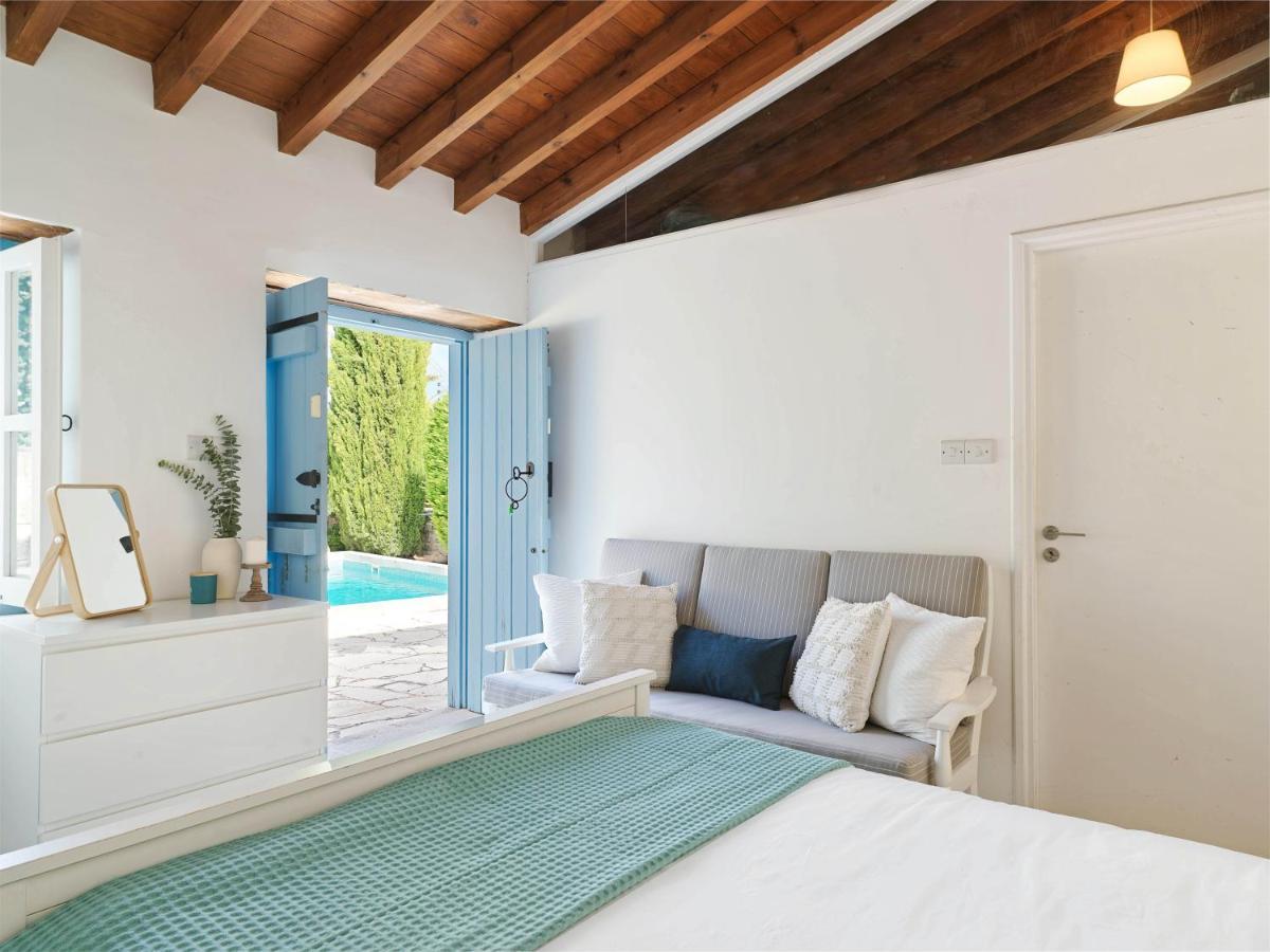 Villa Avgoustis Pachna Bagian luar foto