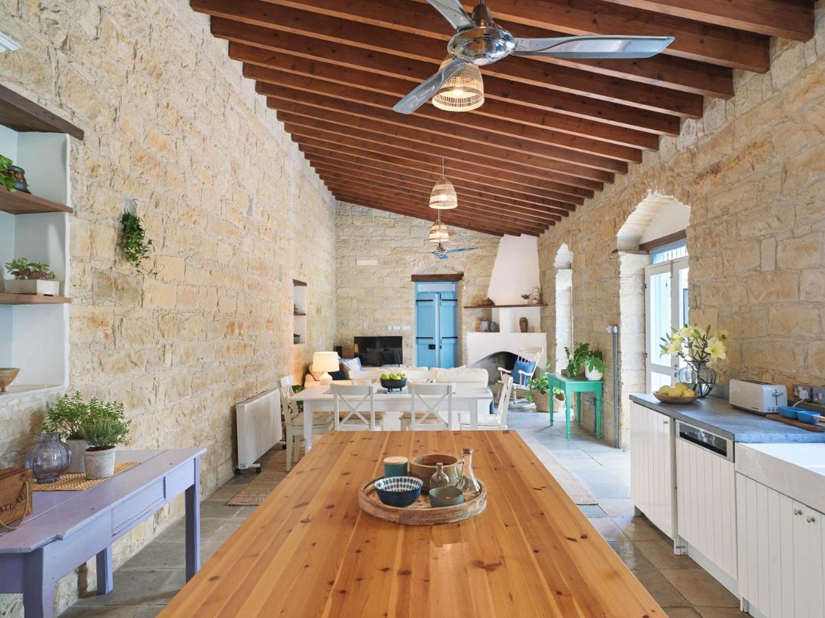 Villa Avgoustis Pachna Bagian luar foto